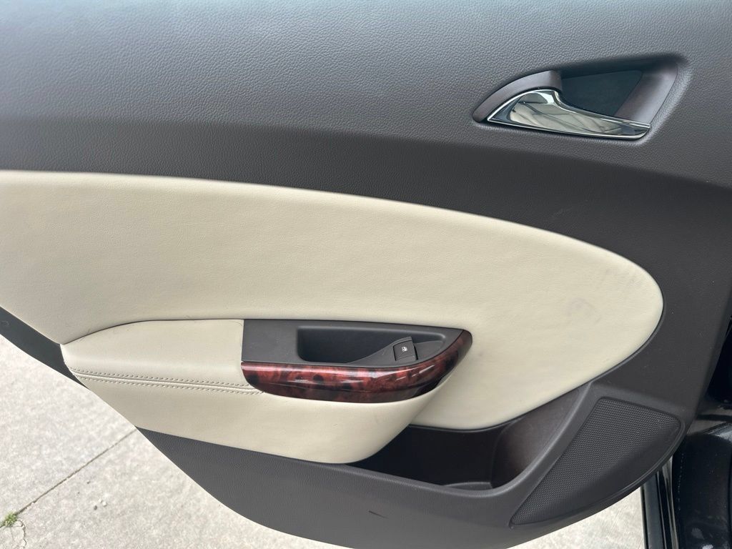 Certified 2013 Buick Verano Convenience FWD image 20