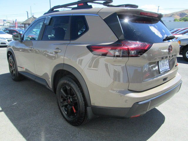 Used 2025 Nissan Rogue SV w/ Rock Creek Premium Package AWD/4WD image 4