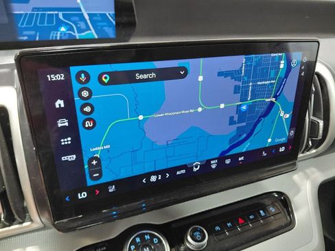 Certified 2025 Ford Expedition Active AWD/4WD image 9