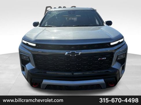 Used 2025 Chevrolet Traverse Z71 AWD/4WD image 35