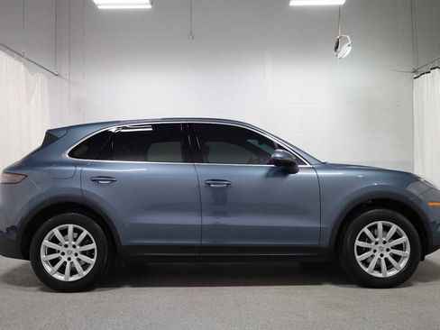 Used 2019 Porsche Cayenne AWD/4WD image 10