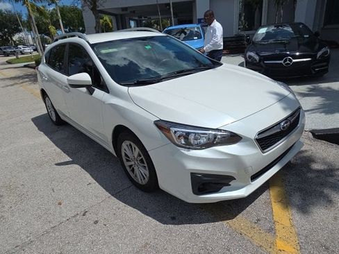 Used 2018 Subaru Impreza 2.0i Premium AWD/4WD image 3
