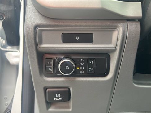 Used 2022 Ford F150 XL w/ Trailer Tow Package AWD/4WD image 8