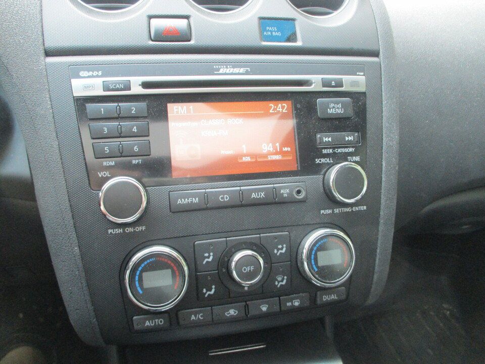 Used 2011 Nissan Altima 2.5 SL w/ 2.5SL Pkg FWD image 31