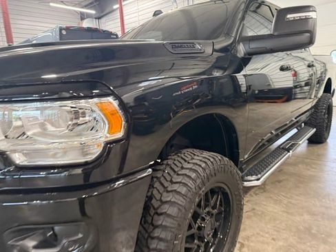 Used 2024 RAM 2500 Big Horn AWD/4WD image 43