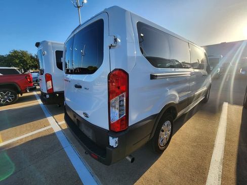 Used 2023 Ford Transit 350 XLT RWD image 4