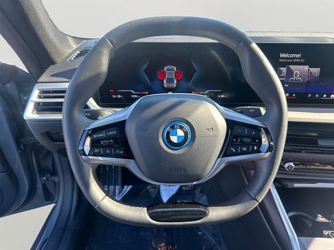 Used 2025 BMW i4 xDrive40i w/ Parking Assistance Package image 12