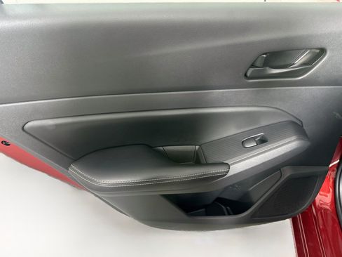 Used 2024 Nissan Altima 2.5 SV FWD image 24