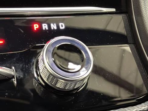 Used 2024 Jeep Grand Cherokee L Limited w/ Luxury Tech Group II image 36