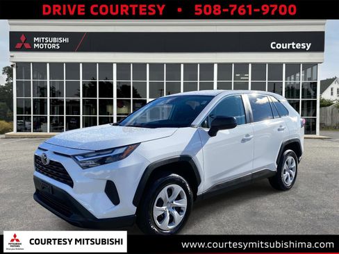 Used 2024 Toyota RAV4 LE image 1