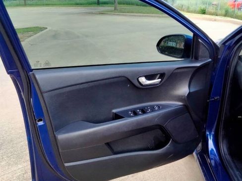 Used 2019 Kia Rio S w/ Technology Package FWD image 10