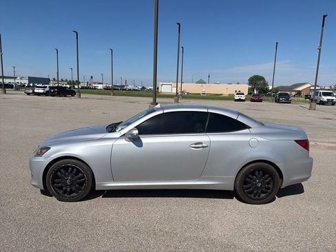 Used 2012 Lexus IS 250C w/ Luxury Pkg RWD image 3