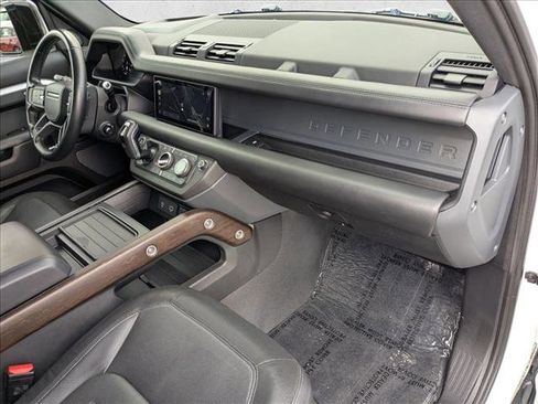 Used 2021 Land Rover Defender 110 X-Dynamic HSE image 24