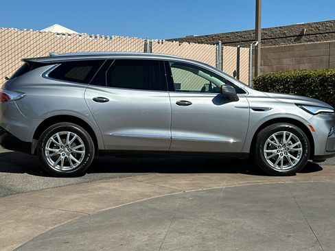 Certified 2024 Buick Enclave Premium AWD/4WD image 3