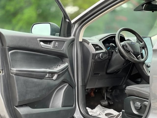 Used 2022 Ford Edge SE AWD/4WD image 9
