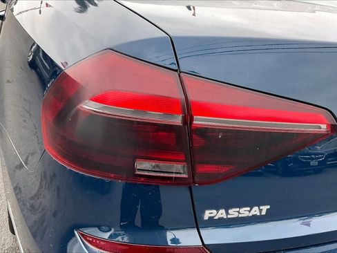 Used 2018 Volkswagen Passat 2.0T S FWD image 30