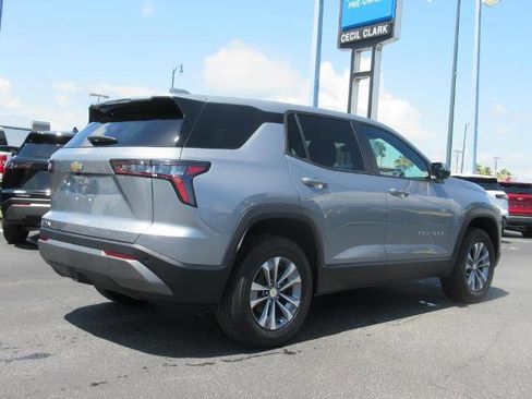 New 2026 Chevrolet Equinox LT image 4