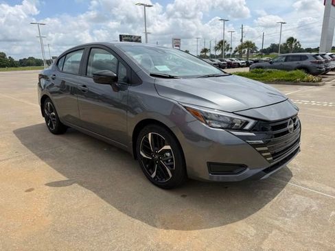 Used 2025 Nissan Versa SR w/ Trunk Package FWD image 7