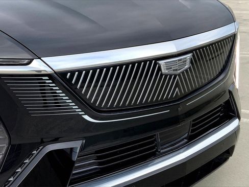 New 2025 Cadillac Escalade IQ Luxury 2 image 36