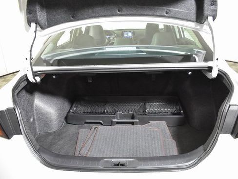 Certified 2025 Nissan Altima 2.5 SR image 30