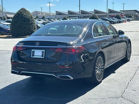New 2026 Mercedes-Benz E 350 4MATIC Sedan image 7