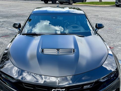 Used 2023 Chevrolet Camaro SS RWD image 9