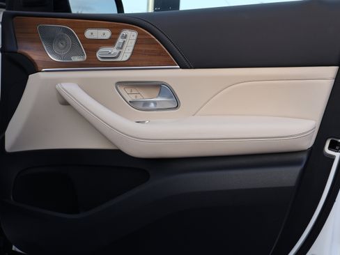 Certified 2025 Mercedes-Benz GLE 63 AMG S image 29