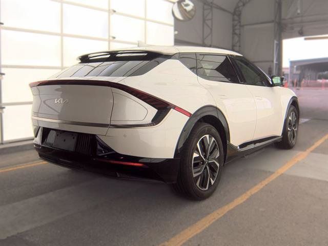 Used 2024 Kia EV6 Wind w/ Wind Technology Package AWD/4WD image 4