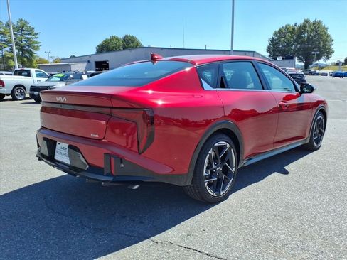 New 2025 Kia K4 GT-Line w/ GT-Line Premium Package image 4