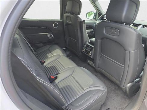 New 2025 Land Rover Discovery S image 11