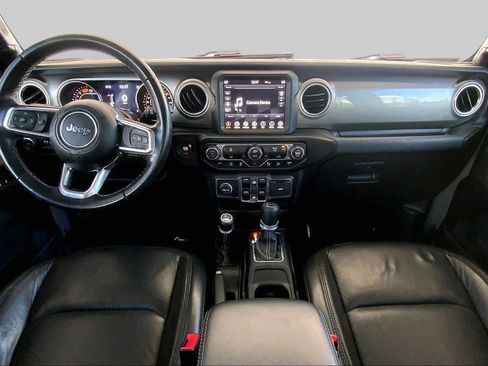 Used 2020 Jeep Wrangler Unlimited Sahara AWD/4WD image 16