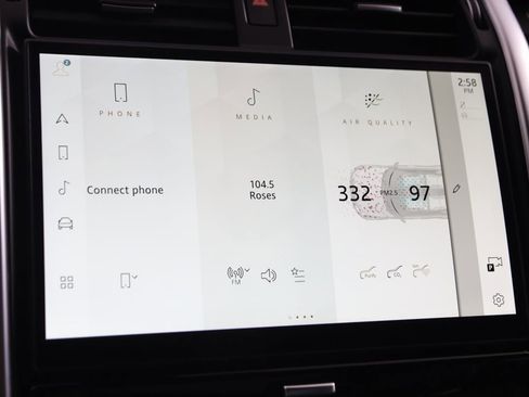 Used 2023 Land Rover Discovery Metropolitan Edition image 36