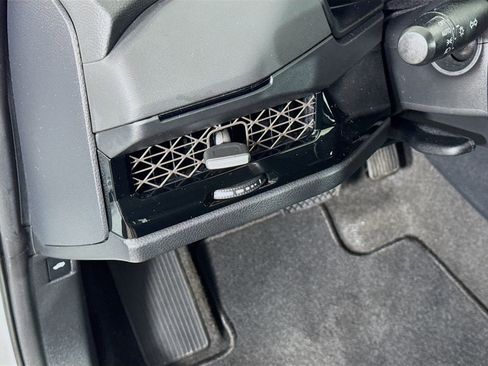 Used 2023 Honda Accord EX-L image 9
