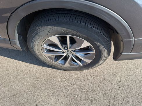 Certified 2016 Toyota RAV4 XLE AWD/4WD image 6