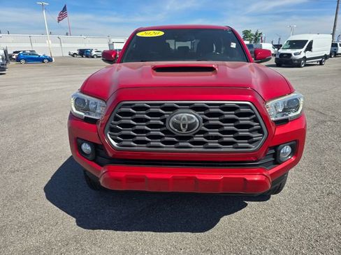 Used 2020 Toyota Tacoma TRD Sport AWD/4WD image 9