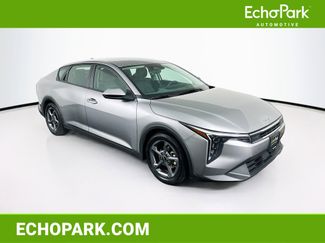Used 2025 Kia K4 LXS video 1