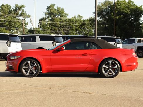 Used 2015 Ford Mustang Convertible w/ Equipment Group 051A RWD image 4