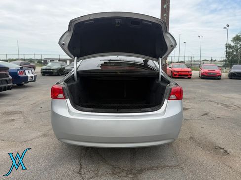 Used 2018 Chevrolet Impala LT w/ LT Convenience Package FWD image 33