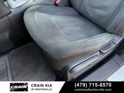 Used 2013 Nissan Rogue S image 22