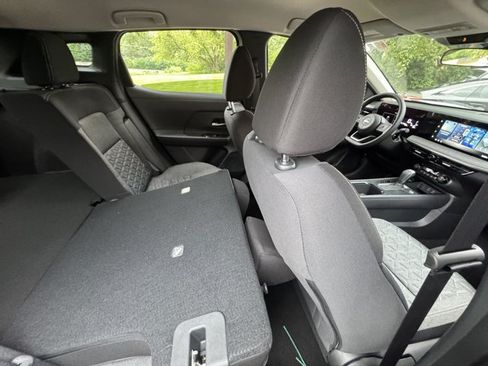 New 2026 Nissan Kicks SV w/ Cold Weather Package FWD image 18