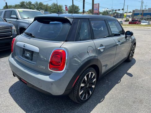 Used 2015 MINI Cooper 4-Door Hardtop FWD image 7