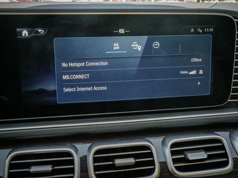 Used 2024 Mercedes-Benz GLE 350 4MATIC image 23