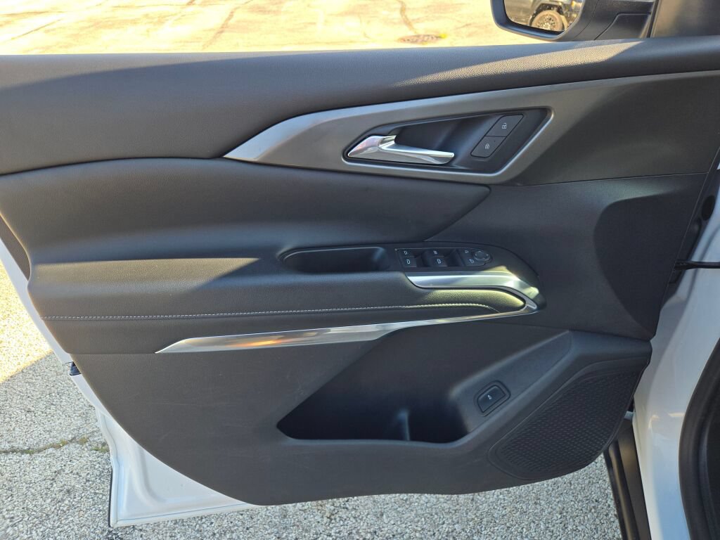Used 2024 Chevrolet Traverse LT AWD/4WD image 22