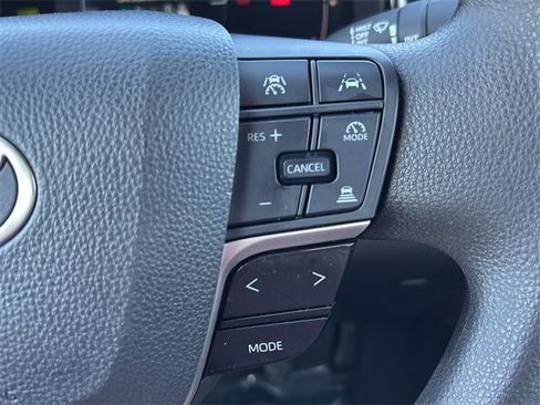 Used 2025 Toyota Camry LE image 24