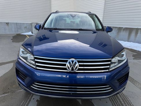Used 2016 Volkswagen Touareg Executive image 8