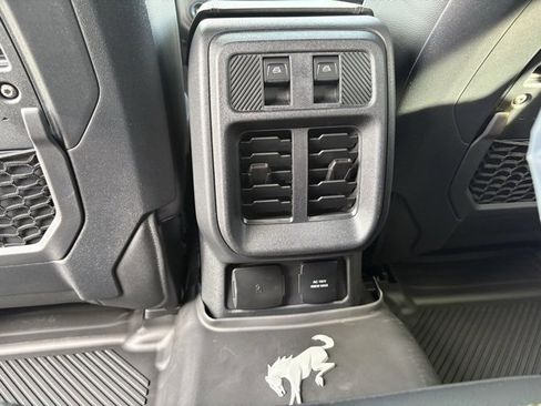 New 2025 Ford Bronco Badlands image 59