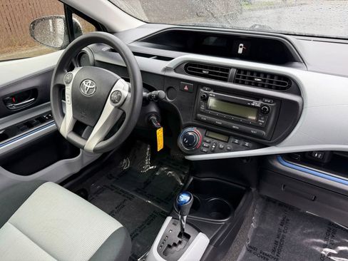 Used 2012 Toyota Prius C Two image 15