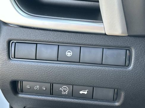 New 2026 Nissan Rogue SV AWD/4WD image 29