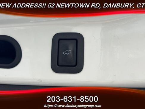 Used 2015 Toyota Highlander XLE AWD/4WD image 32