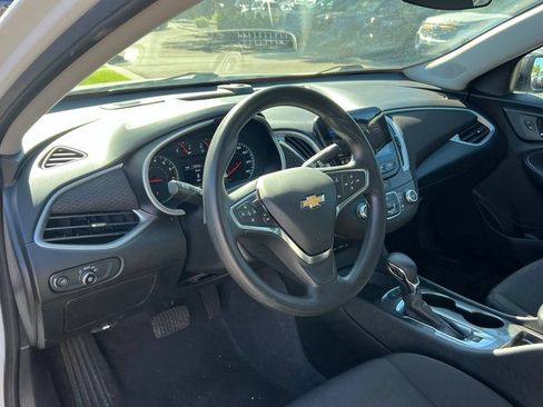 Used 2024 Chevrolet Malibu LS FWD image 26